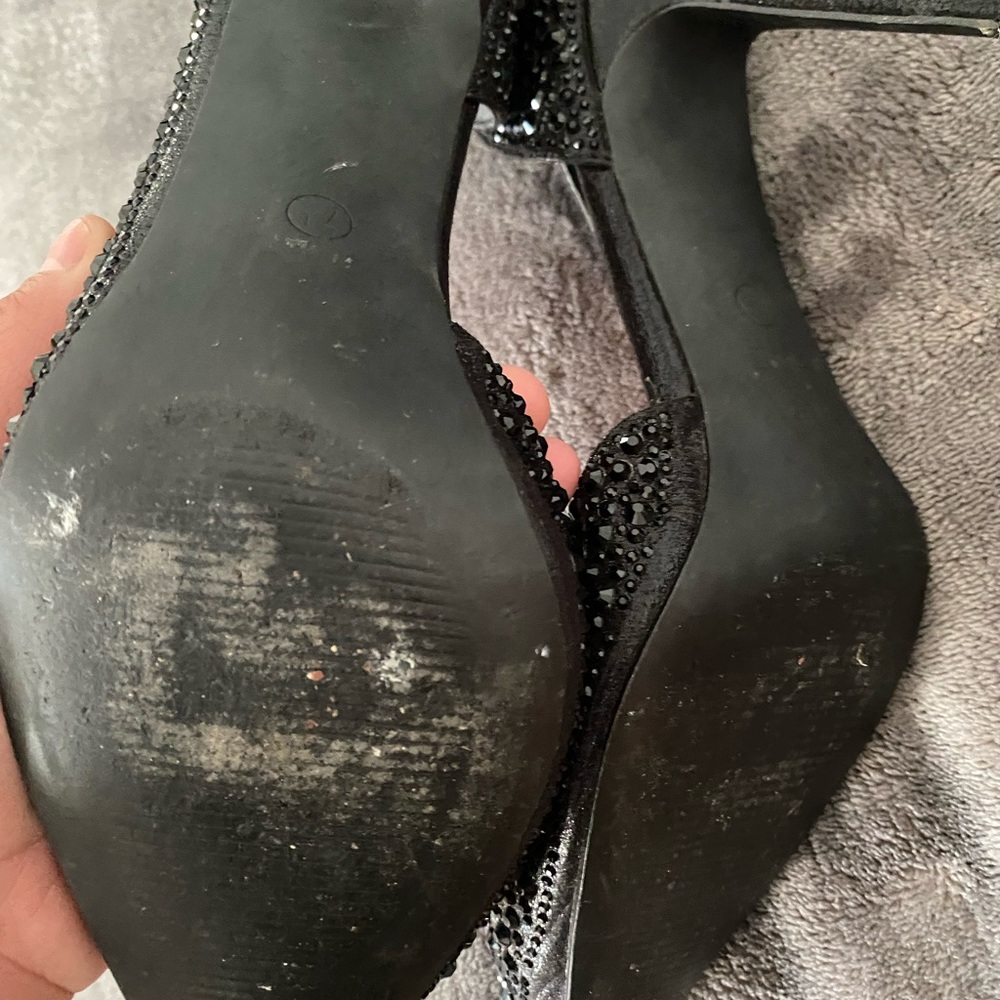 Heels - Picture 7 of 9